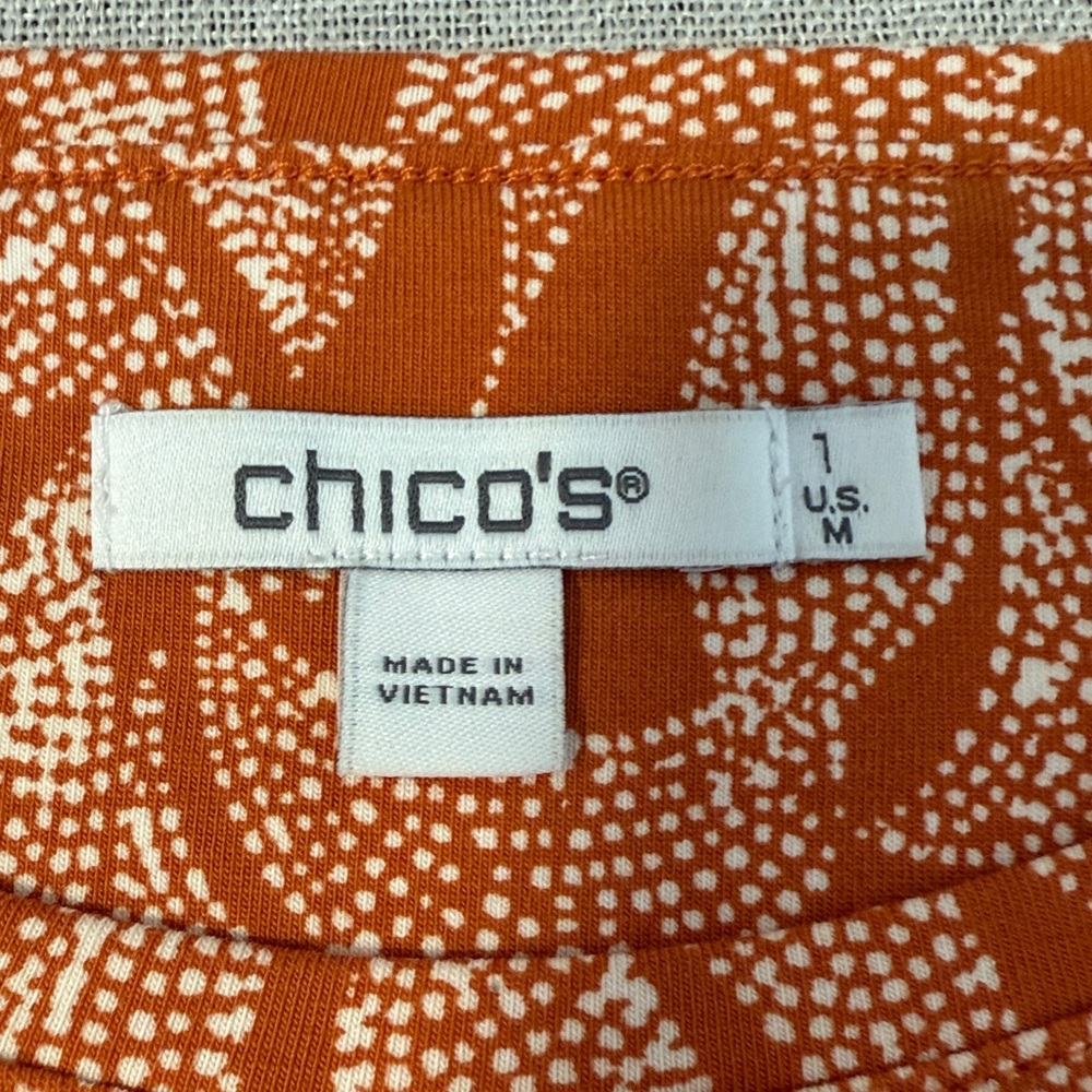 Chico’s Orange Leaf Print Women's Top SZ 1 - Picture 3 of 13